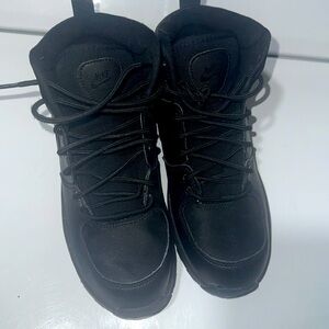 Black Nike Boots